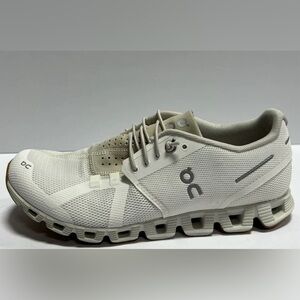 On Womens Cloud Terry Running Shoes White, Size 7.5 M